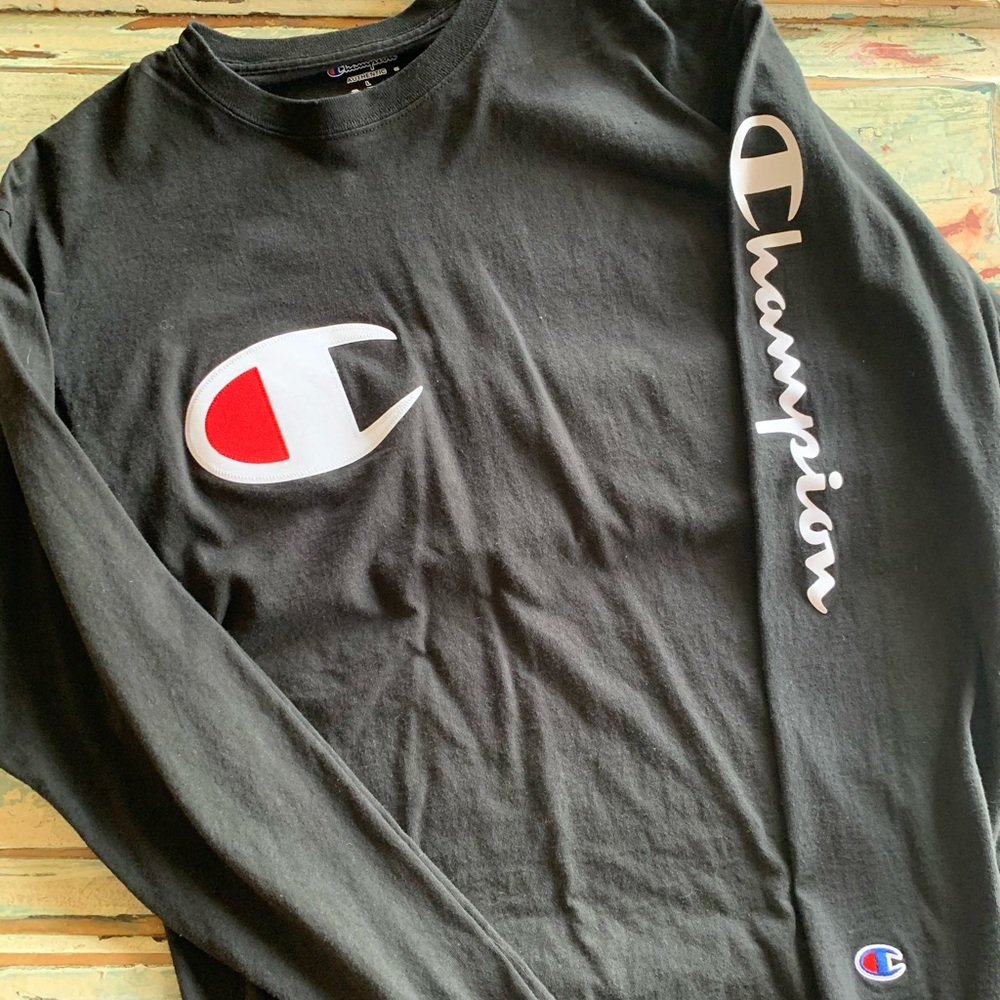 Champion long sleeve shirt